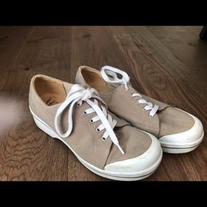 Dansko tennis shoes